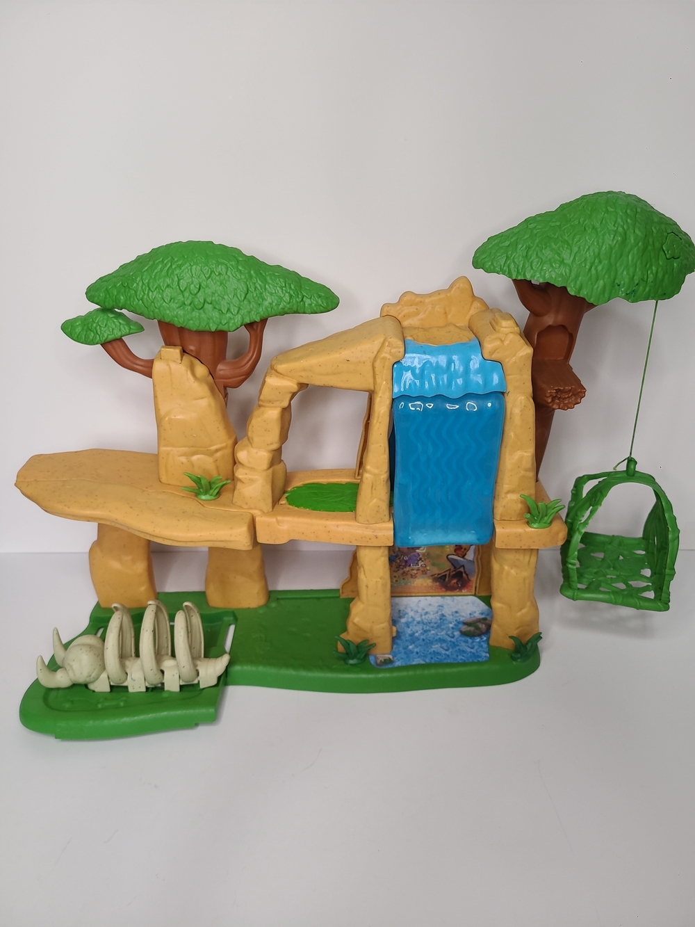Disney The Lion King Lion Guard Defend The Pride Lands Playset Only